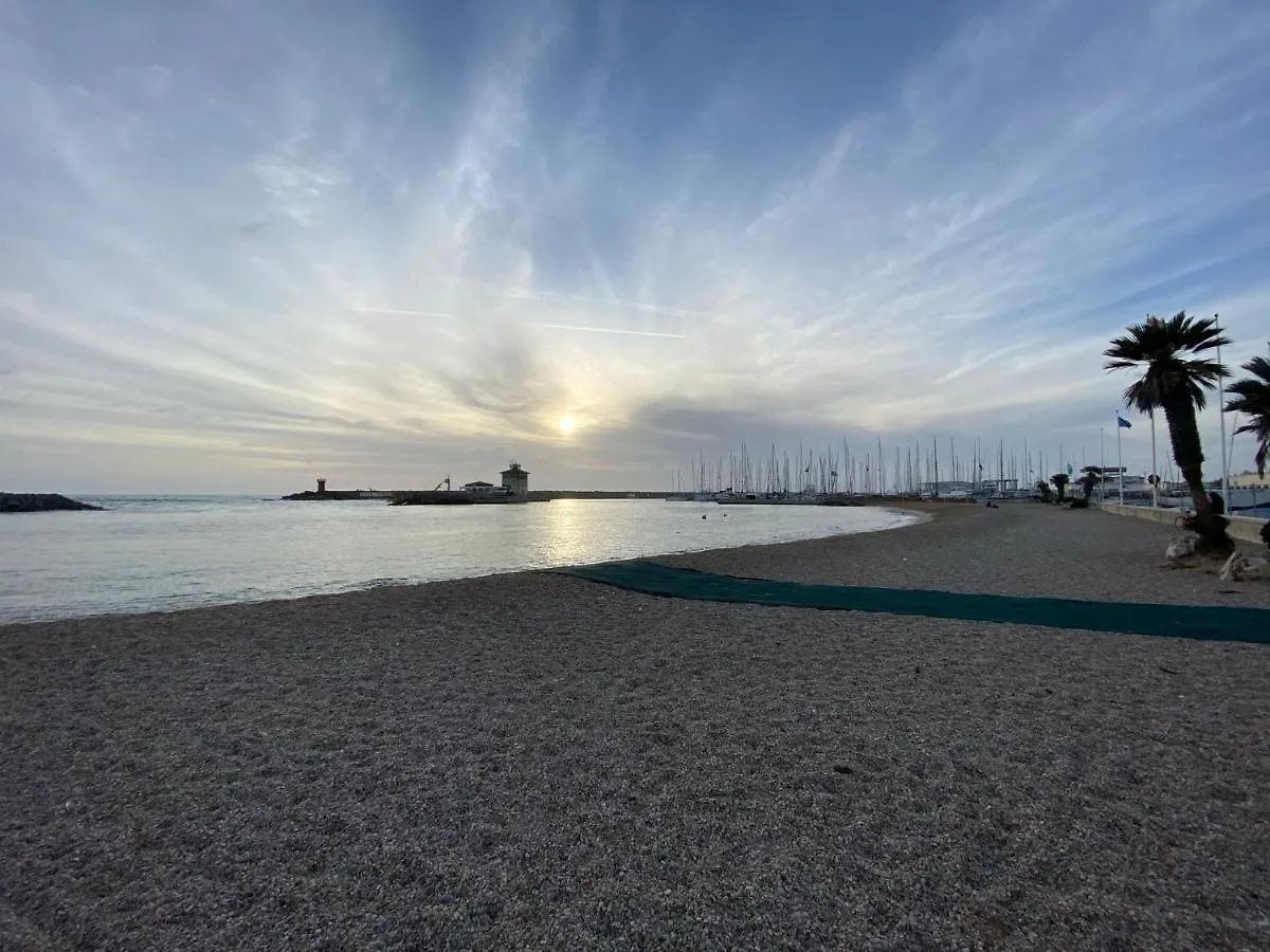 Dimora Novella Lägenhet Lido di Ostia